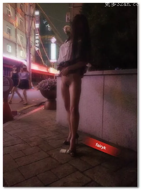 韩国女神级别美女fairyk众人面前露出大尺度自拍(26pp)