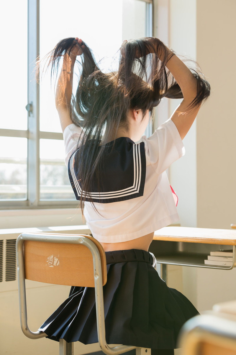 冈户雅树摄影作品《黑发女子·Kurokami Joshi》高清版【224P】