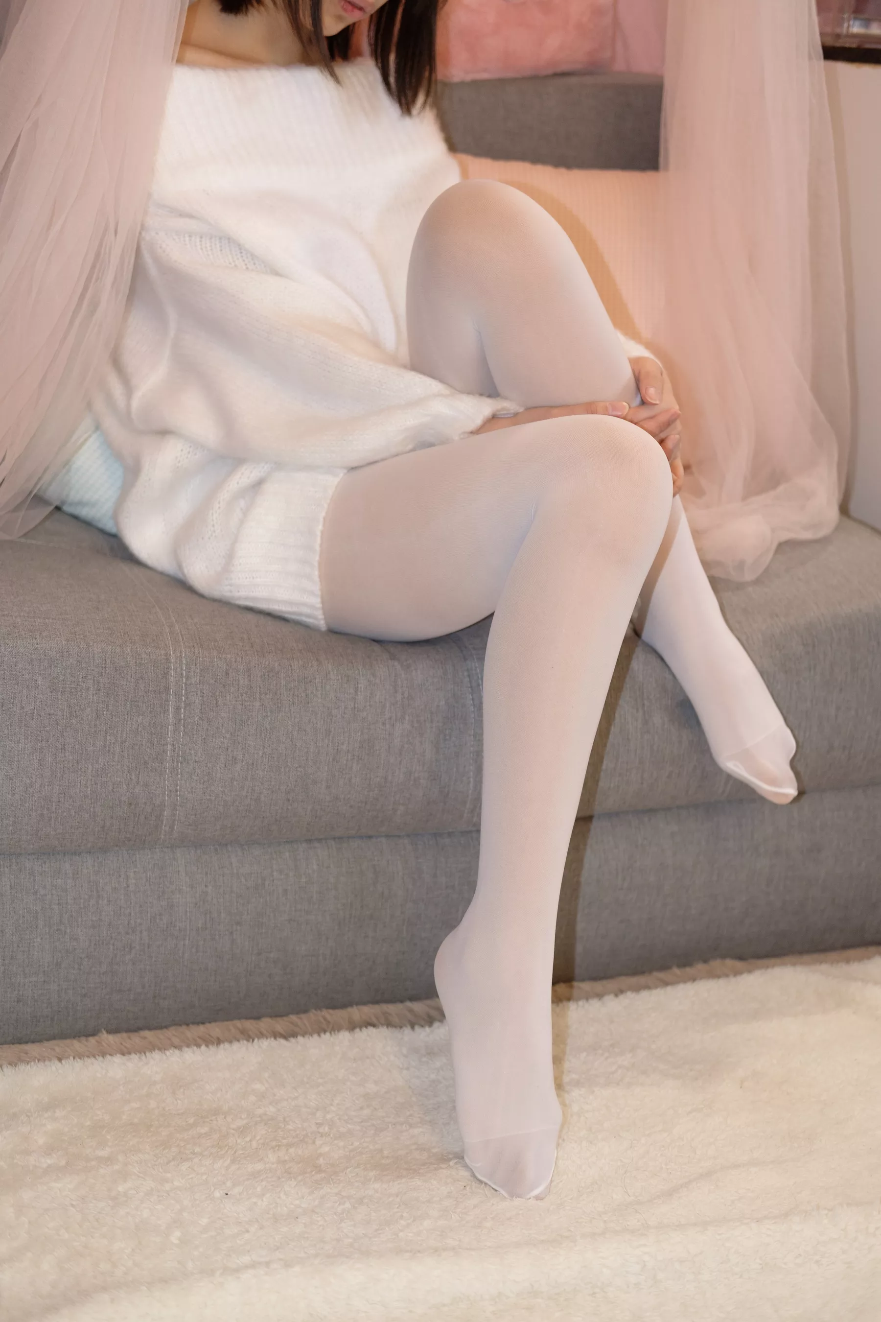 森萝财团写真-[X-012]白丝白毛衣