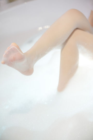 森萝财团写真-[X-032]JK浴缸戏水-32P