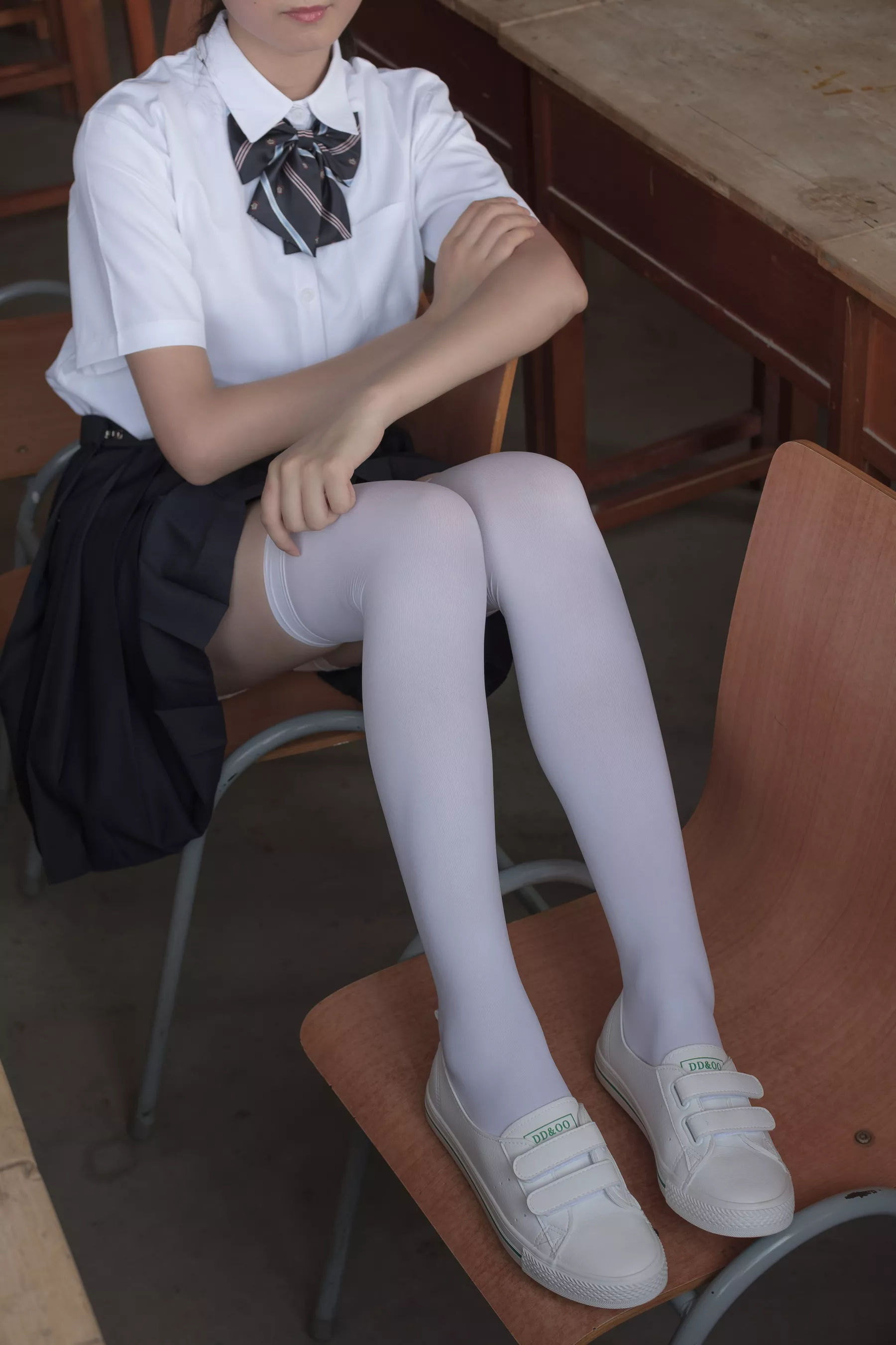 森萝财团写真-[BETA-022]教室里的JK白丝少女